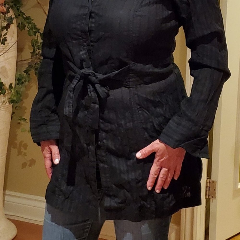 Blouse - Picture 2 of 2